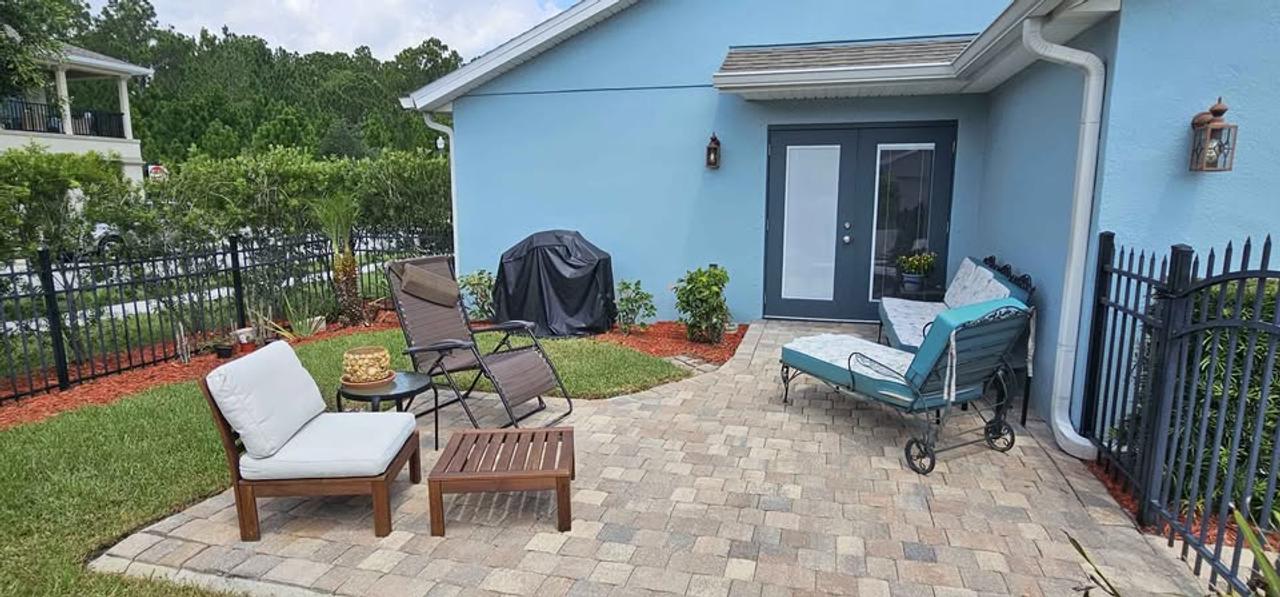 Profile photo 9 of 16