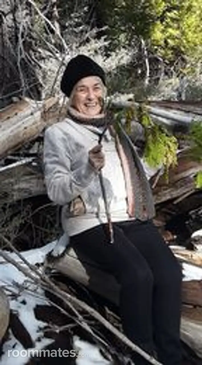 Profile photo 4 of 5