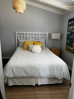 Room for rent in Van Nuys, CA $1300, house