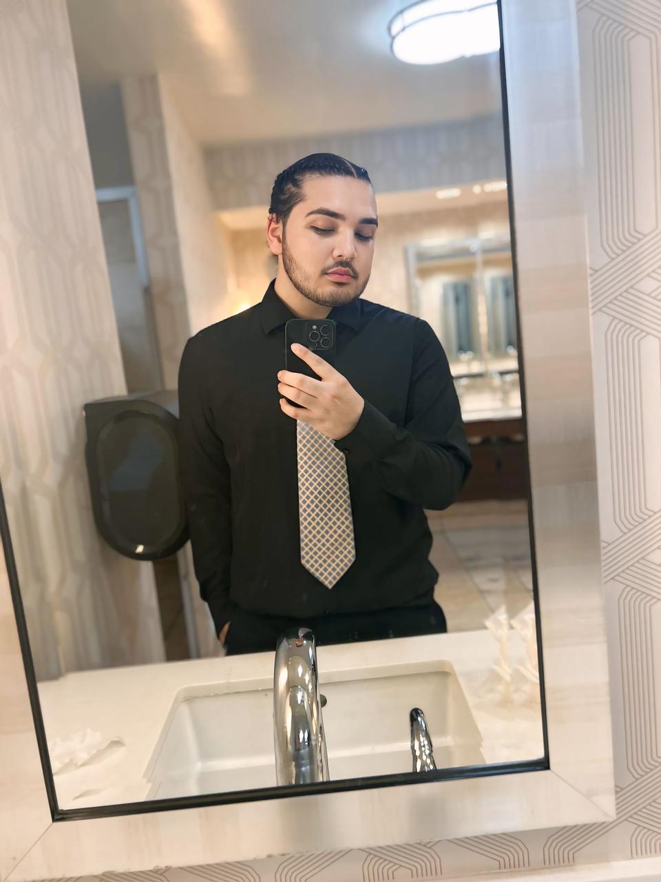 Profile photo 3 of 5