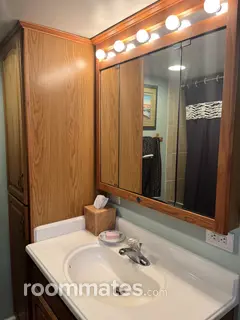 Room for rent in Fredericksburg, VA $1000, house