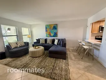 Room for rent in Fort Lauderdale, FL $1800, townhouse