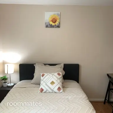 Room for rent in Silver Spring, MD $860, house