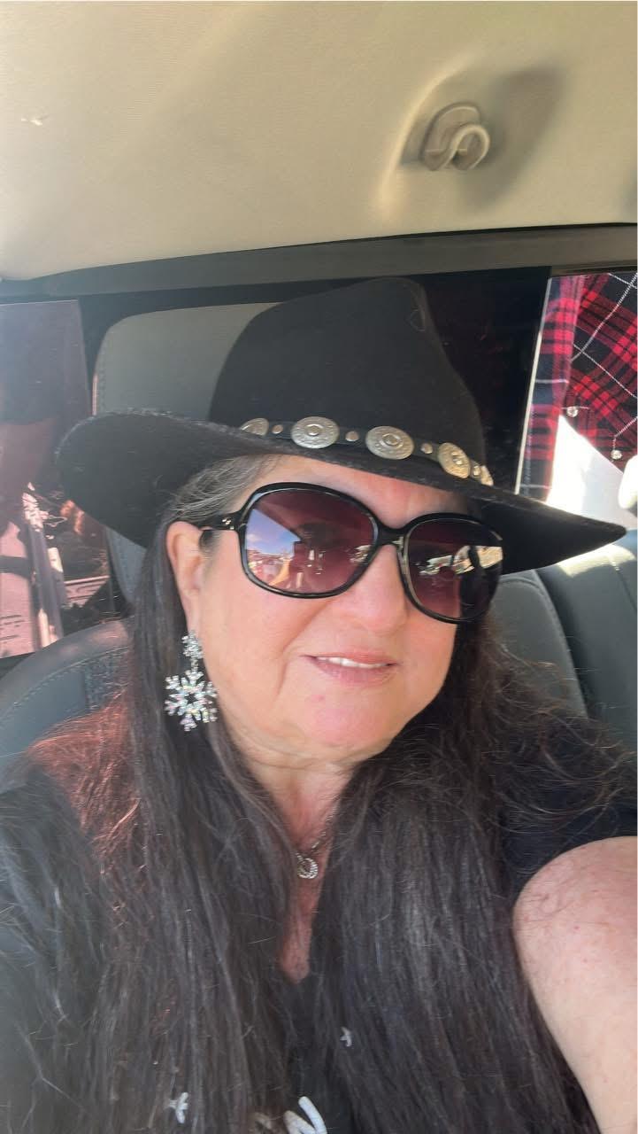 Profile photo 2 of 10