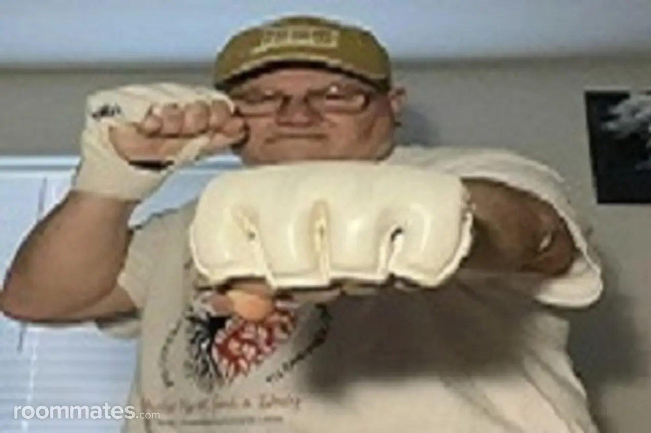 Profile photo 5 of 6