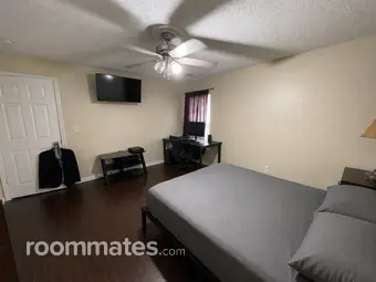 Room for rent in Davenport, FL $1000, house