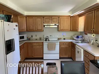 Room for rent in North Tonawanda, NY $900, house