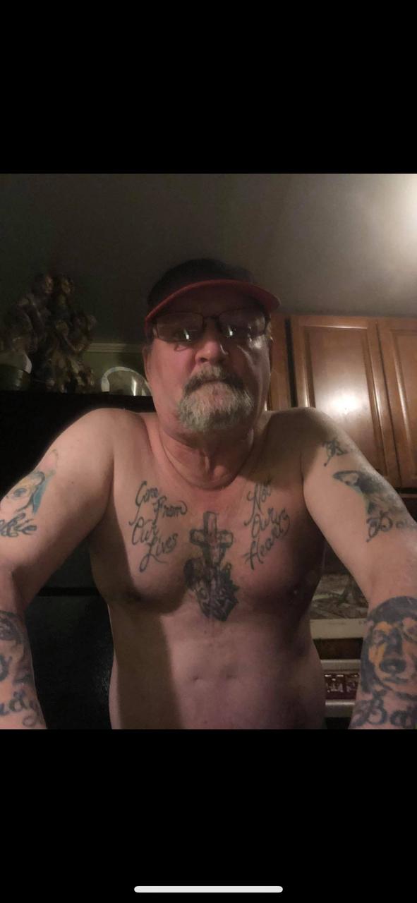 Profile photo 9 of 10