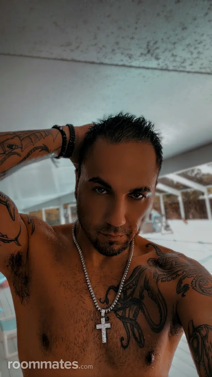 Profile photo 3 of 8