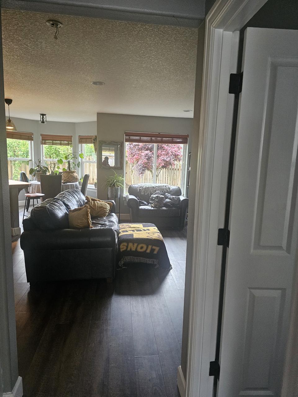 Profile photo 10 of 11