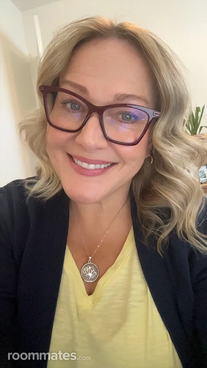 Profile photo 1 of 4