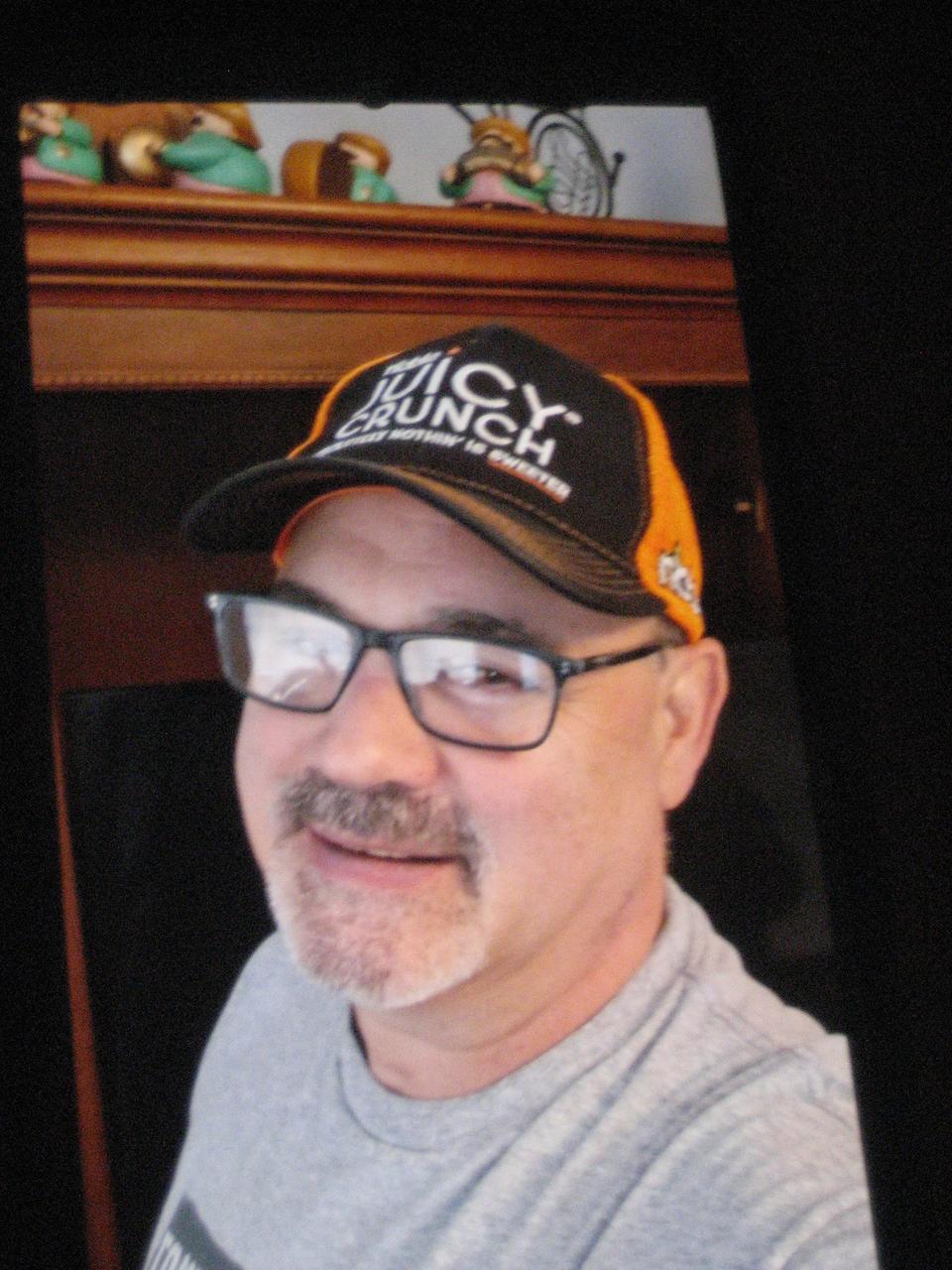 Profile photo 11 of 11