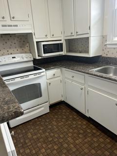 Room for rent in Danvers, Massachusetts $1250, condo