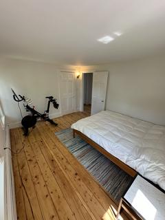 Room for rent in Newburyport, Massachusetts $2200, townhouse