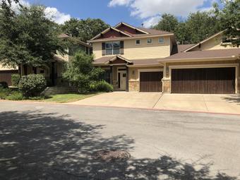 Room for rent in Austin, TX $800, townhouse