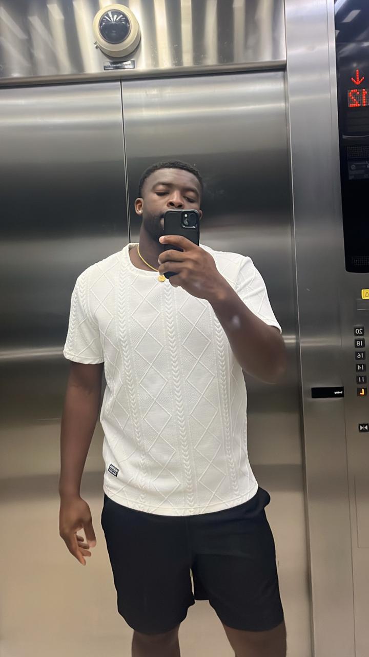 Profile photo 7 of 10