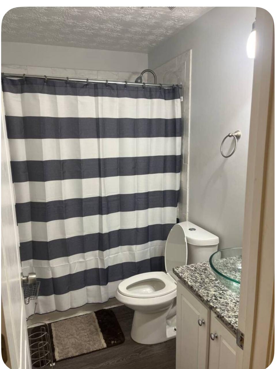 Profile photo 2 of 10