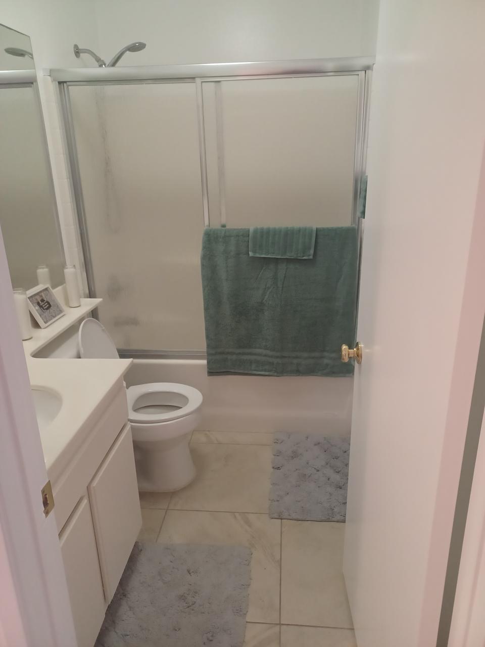 Profile photo 4 of 10