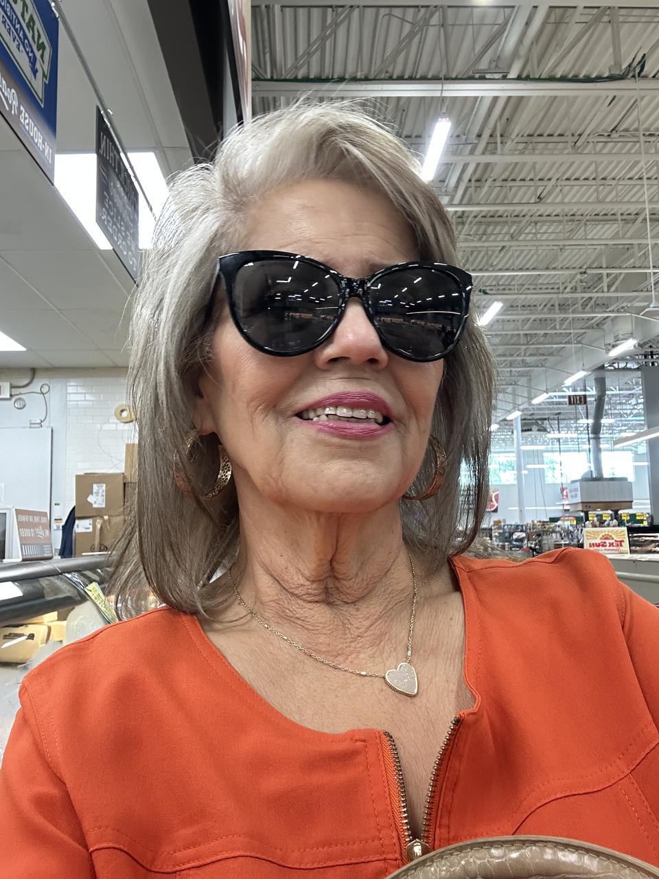 Profile photo 8 of 8