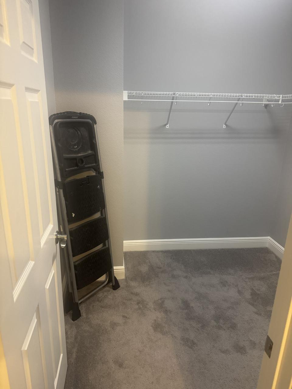 Profile photo 6 of 10