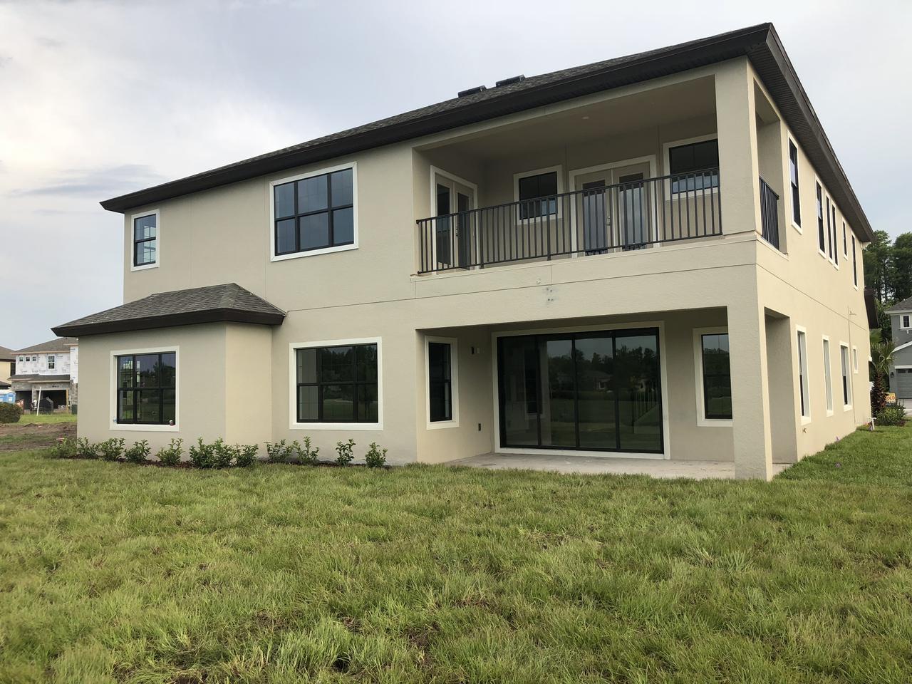 Profile photo 7 of 10