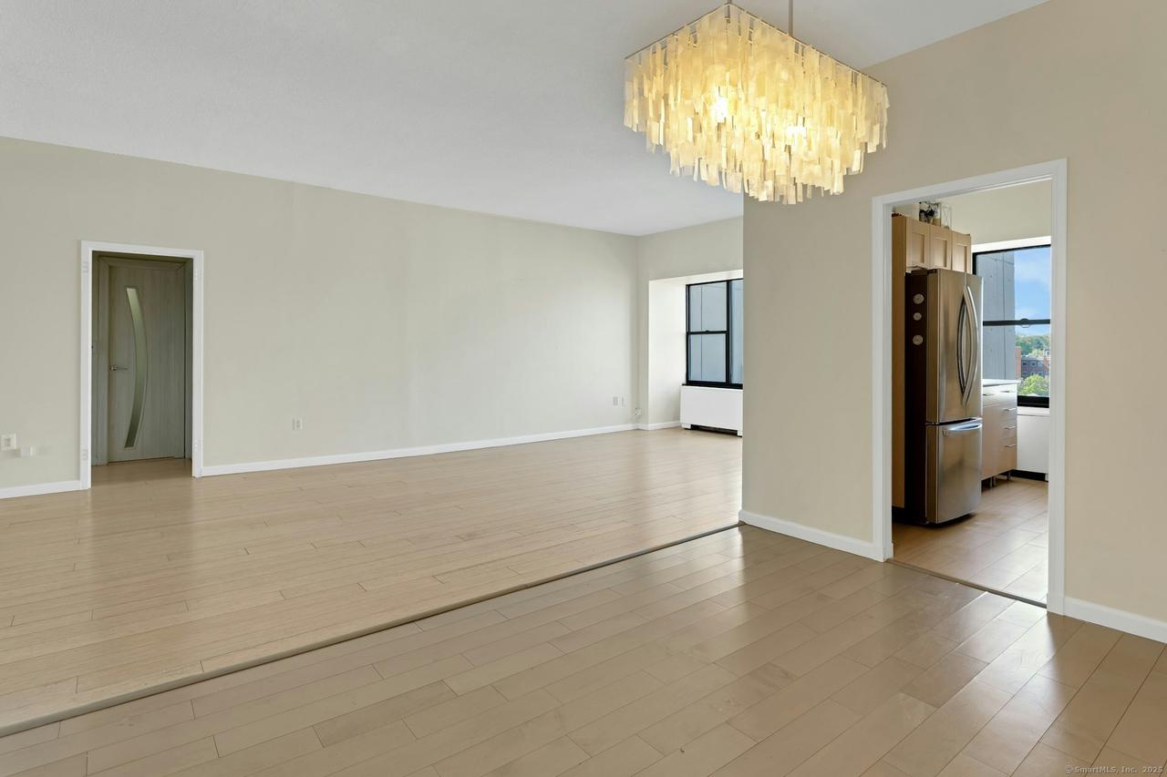 Profile photo 4 of 11