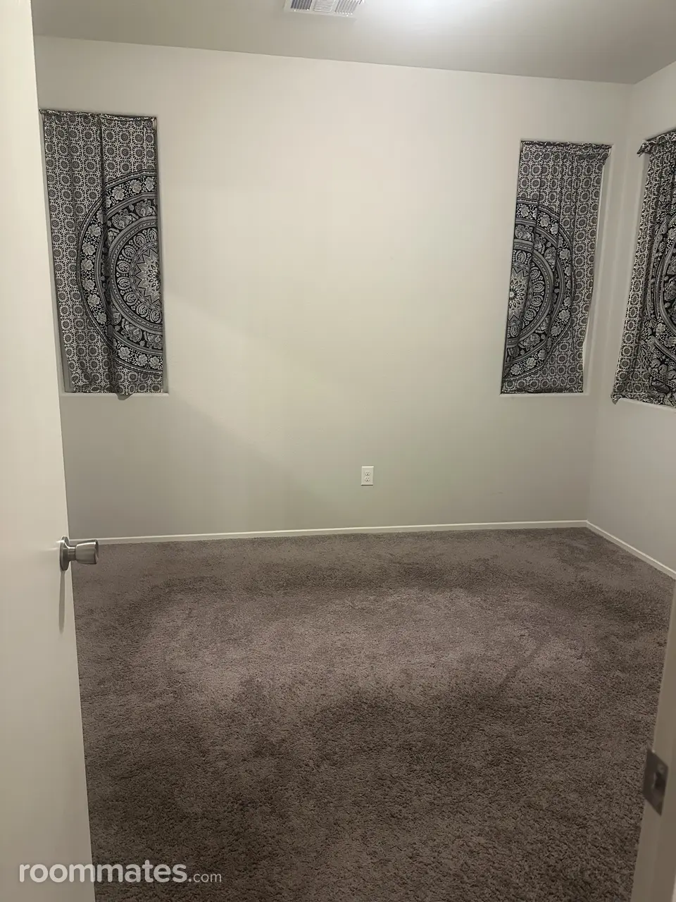 Profile photo 1 of 9