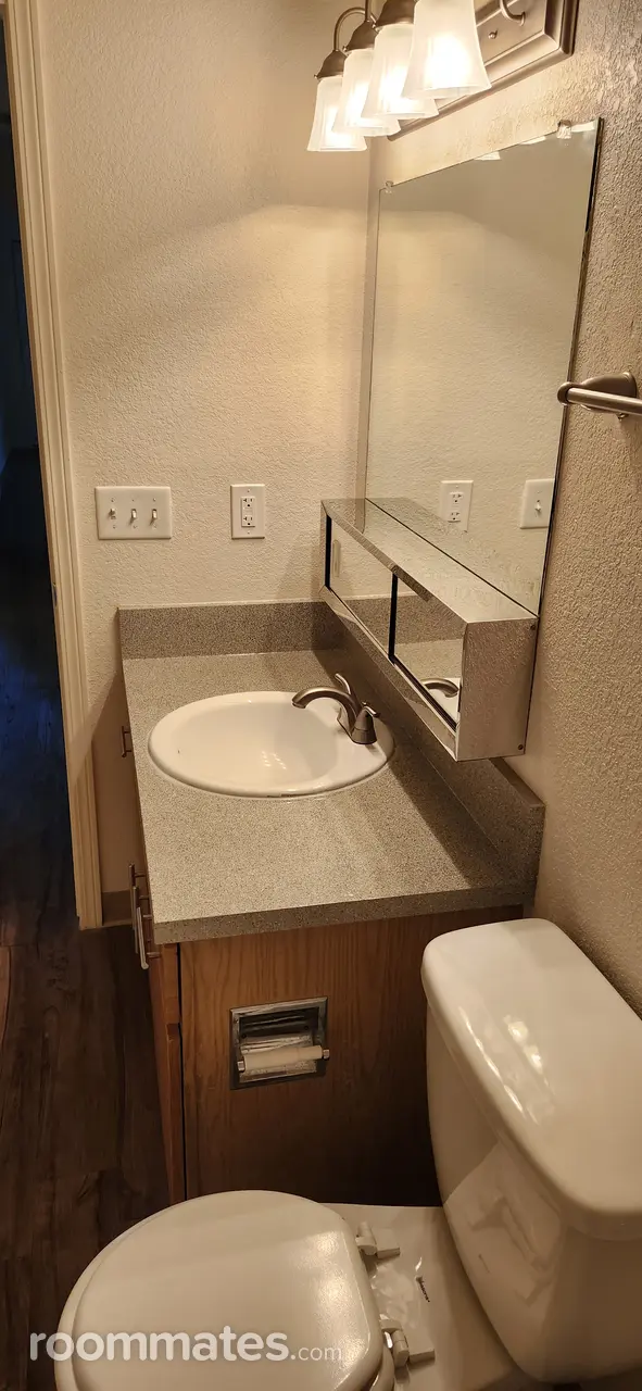 Profile photo 4 of 14