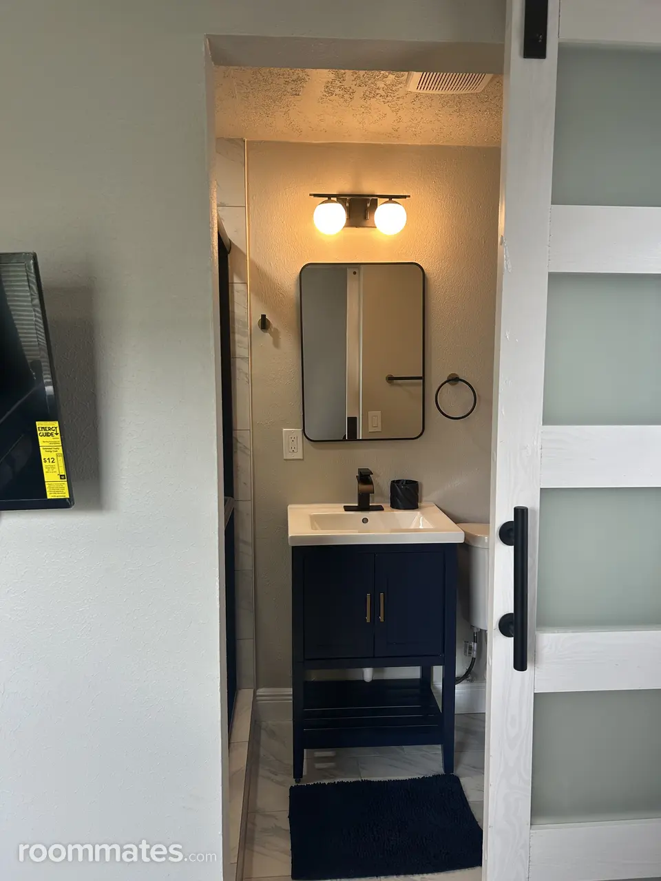 Profile photo 7 of 11