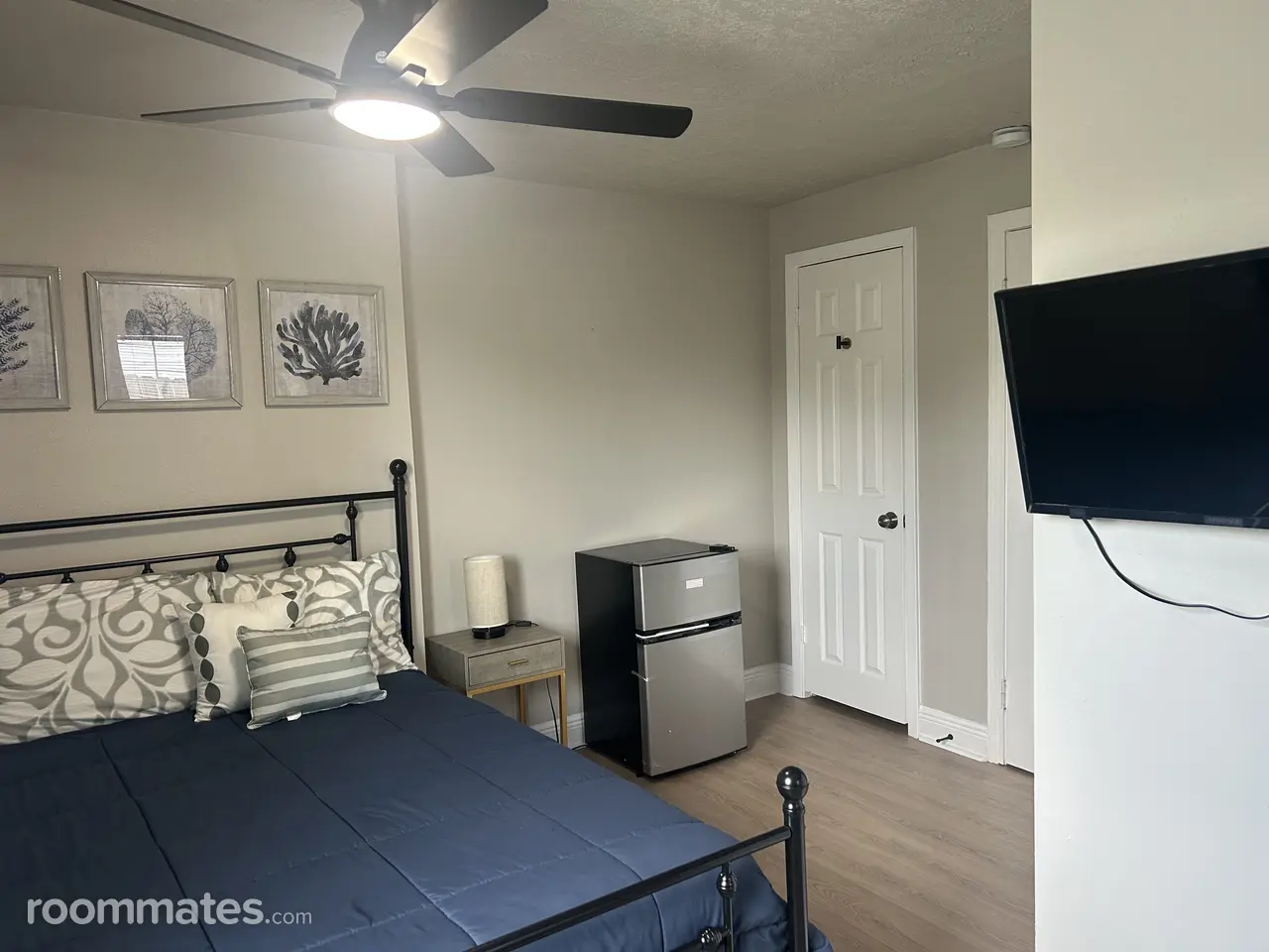 Profile photo 9 of 11