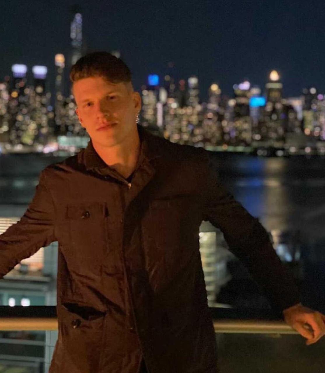 Profile photo 2 of 5