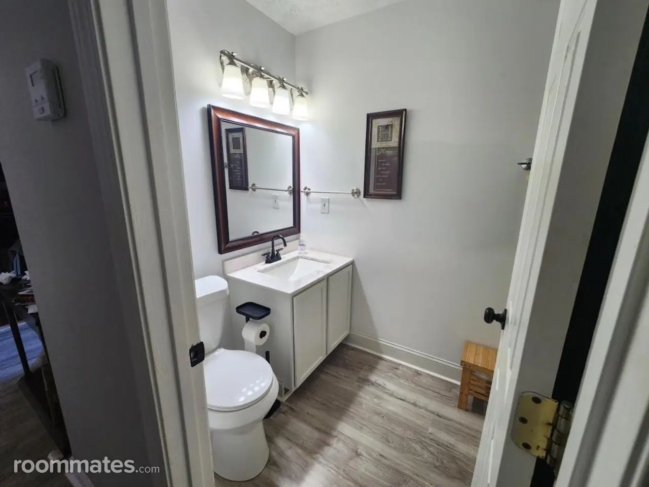 Profile photo 3 of 9