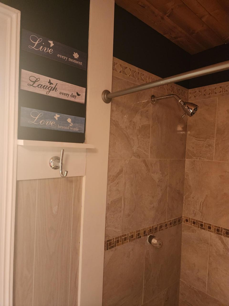 Profile photo 3 of 10