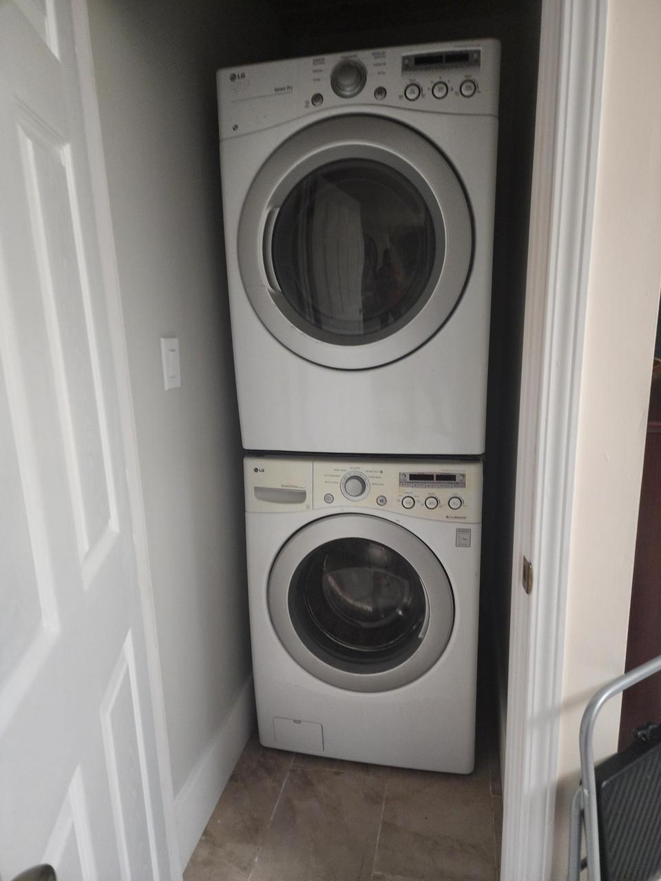 Profile photo 9 of 10