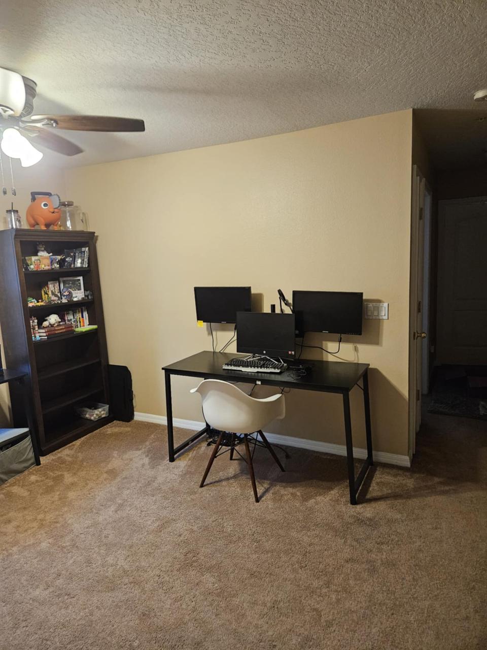 Profile photo 10 of 12