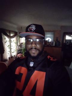 Roommate looking Euclid, OH, $800