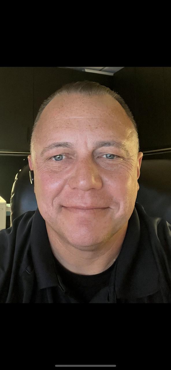 Profile photo 7 of 7