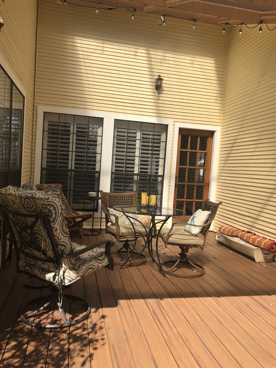 Profile photo 7 of 12