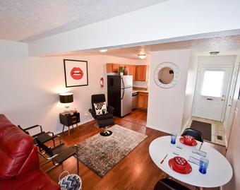 Room for rent in Bloomington, Indiana $450, house