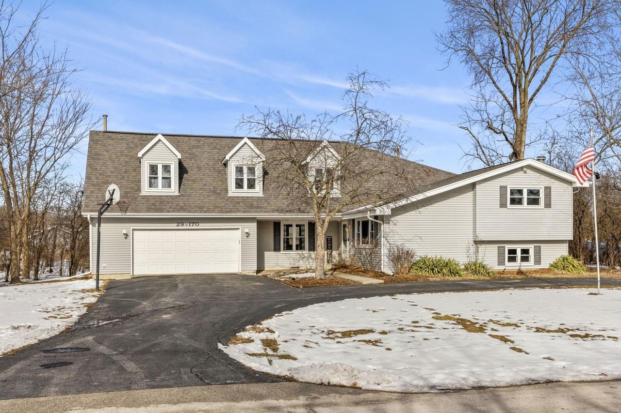 Profile photo 1 of 2