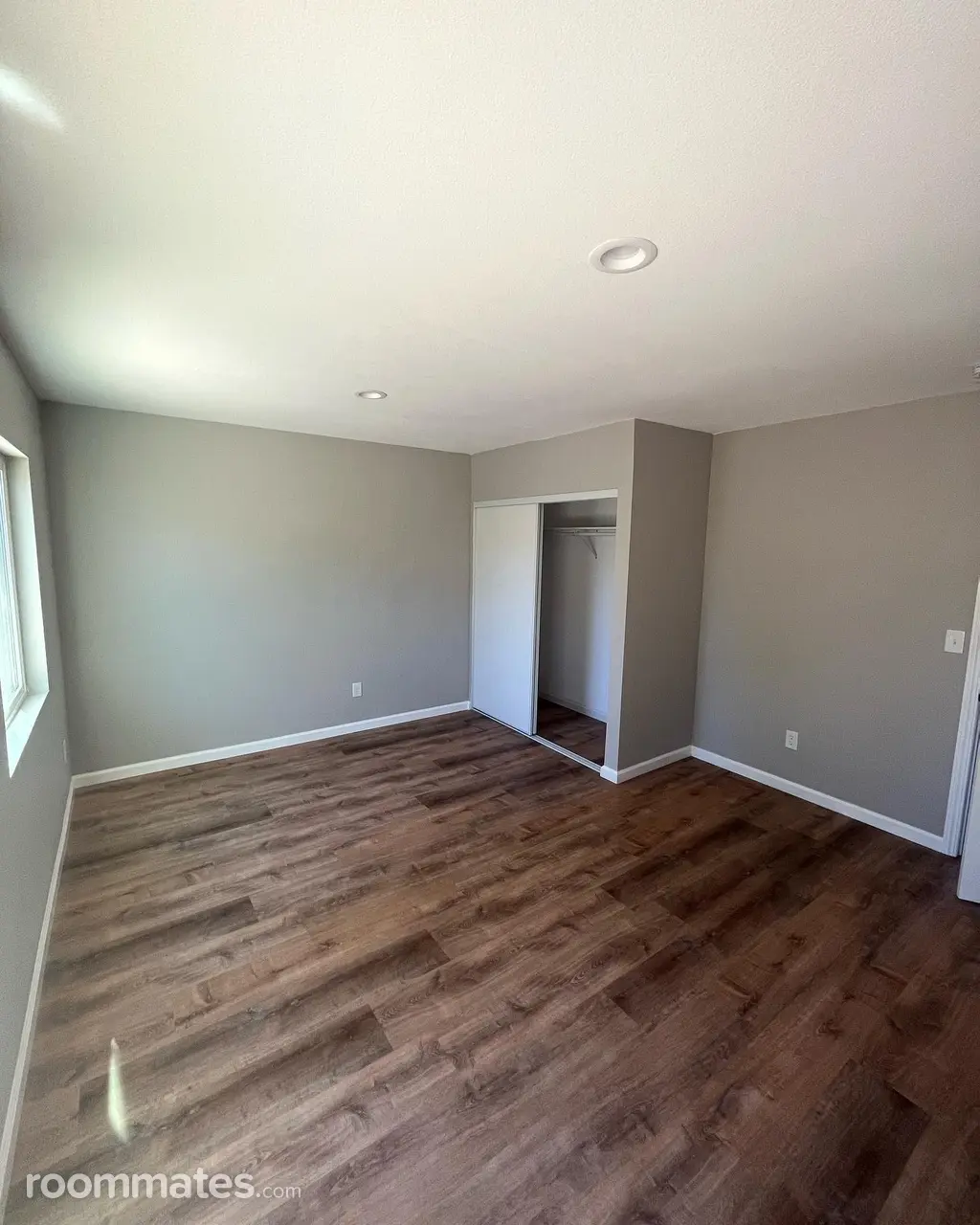 Profile photo 2 of 3