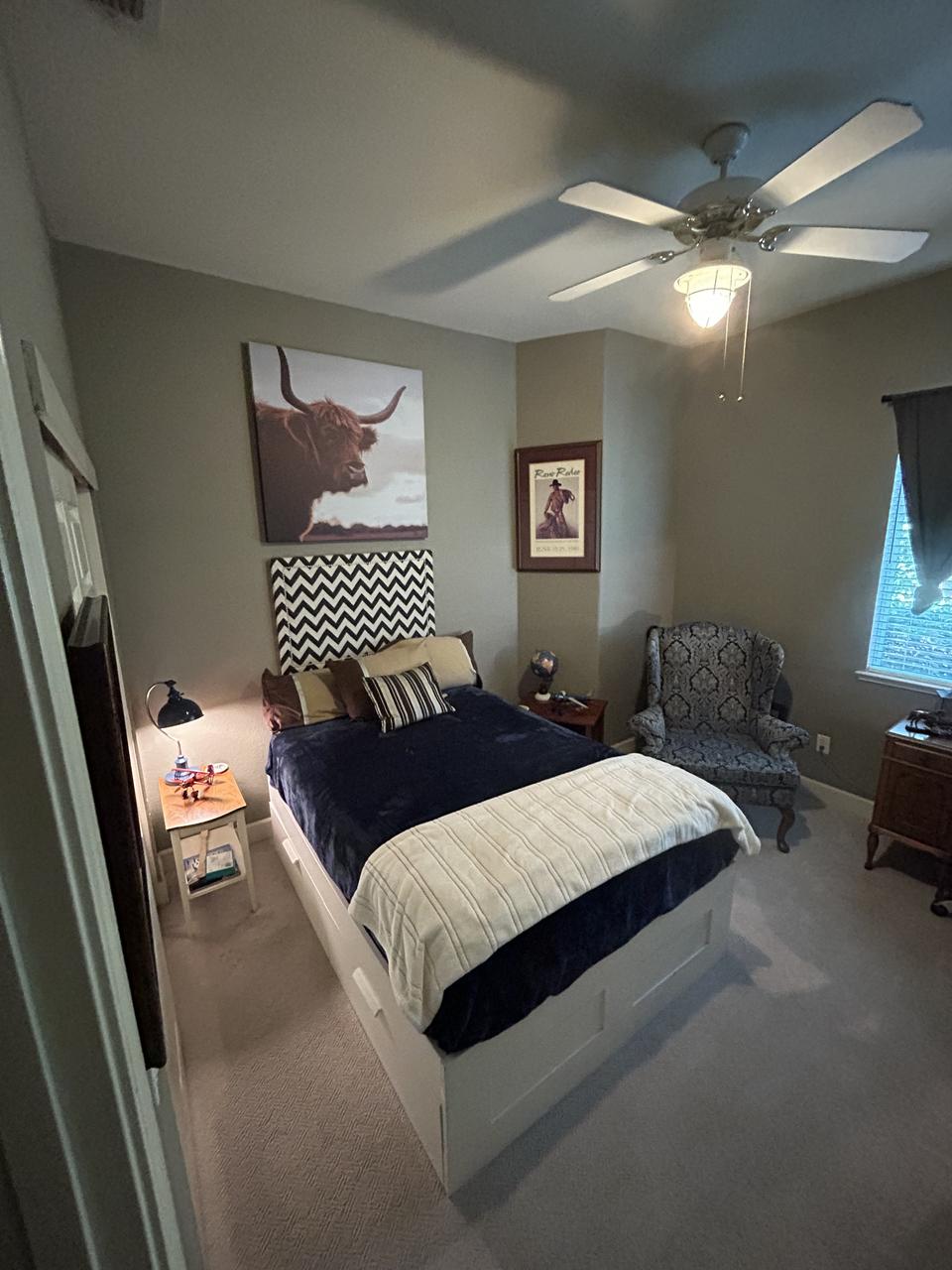 Profile photo 2 of 10