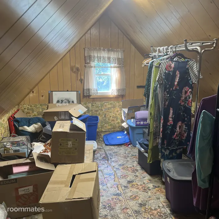 Room for rent in Olean, NY $500, house