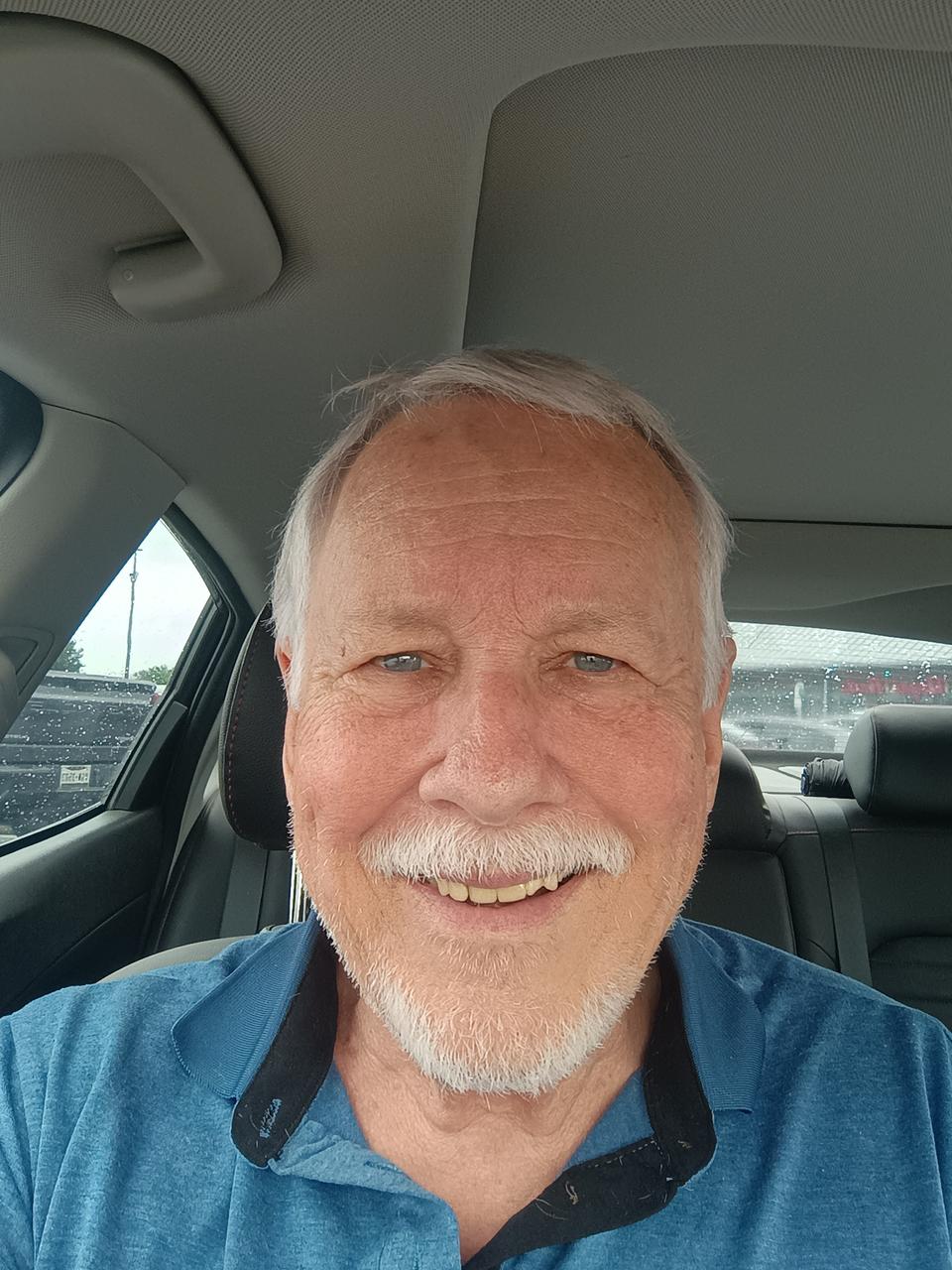 Profile photo 9 of 9