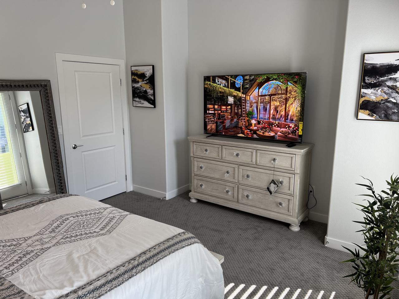 Profile photo 3 of 7