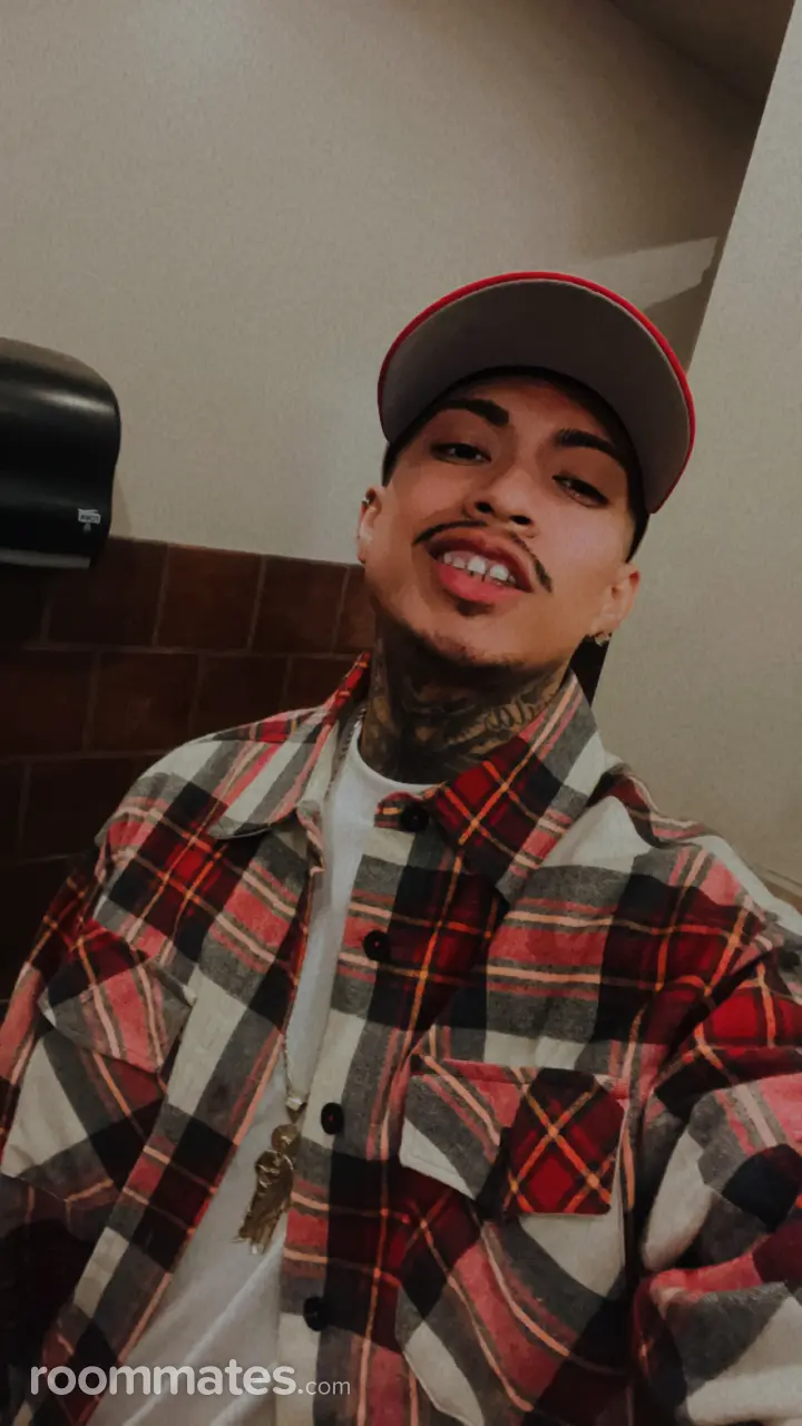 Profile photo 5 of 5