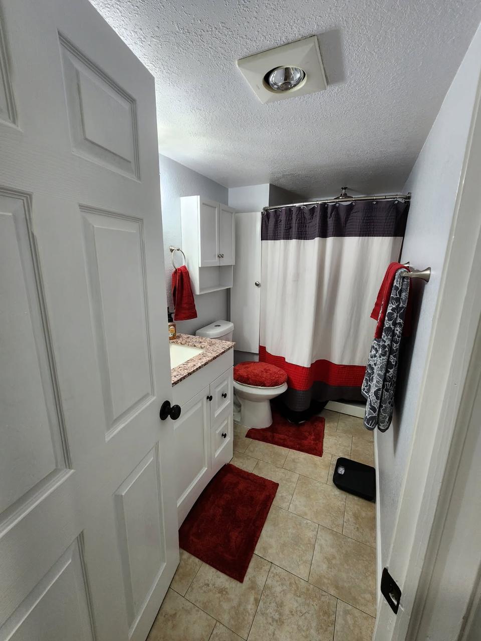 Profile photo 3 of 11