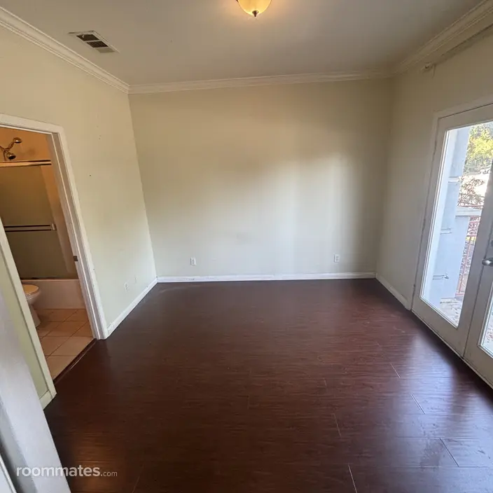 Room for rent in Baldwin Park, CA $1100, townhouse