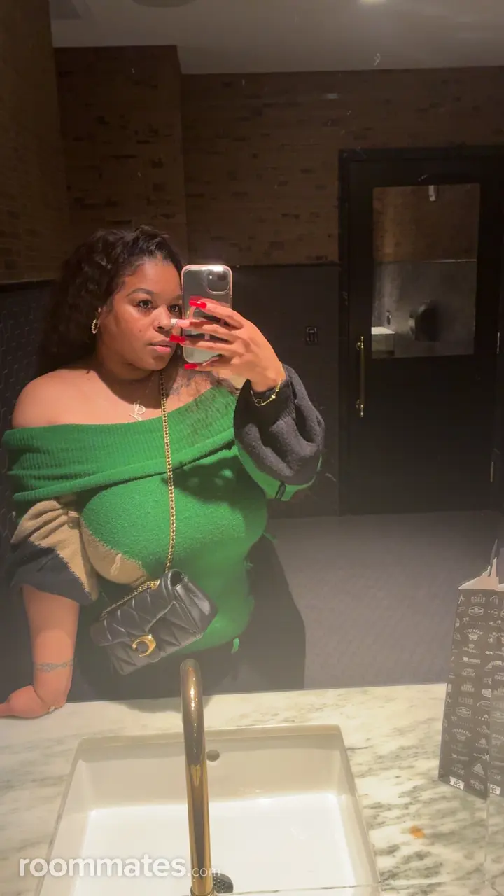 Profile photo 4 of 8