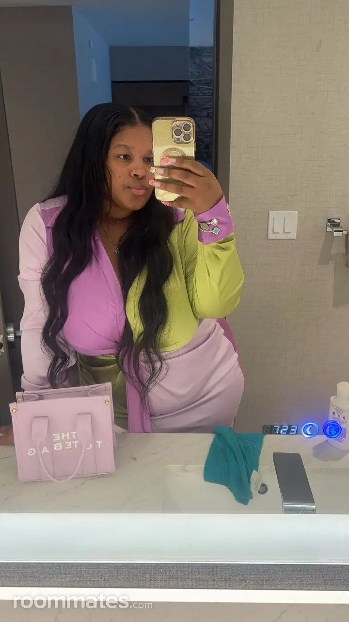 Profile photo 8 of 8